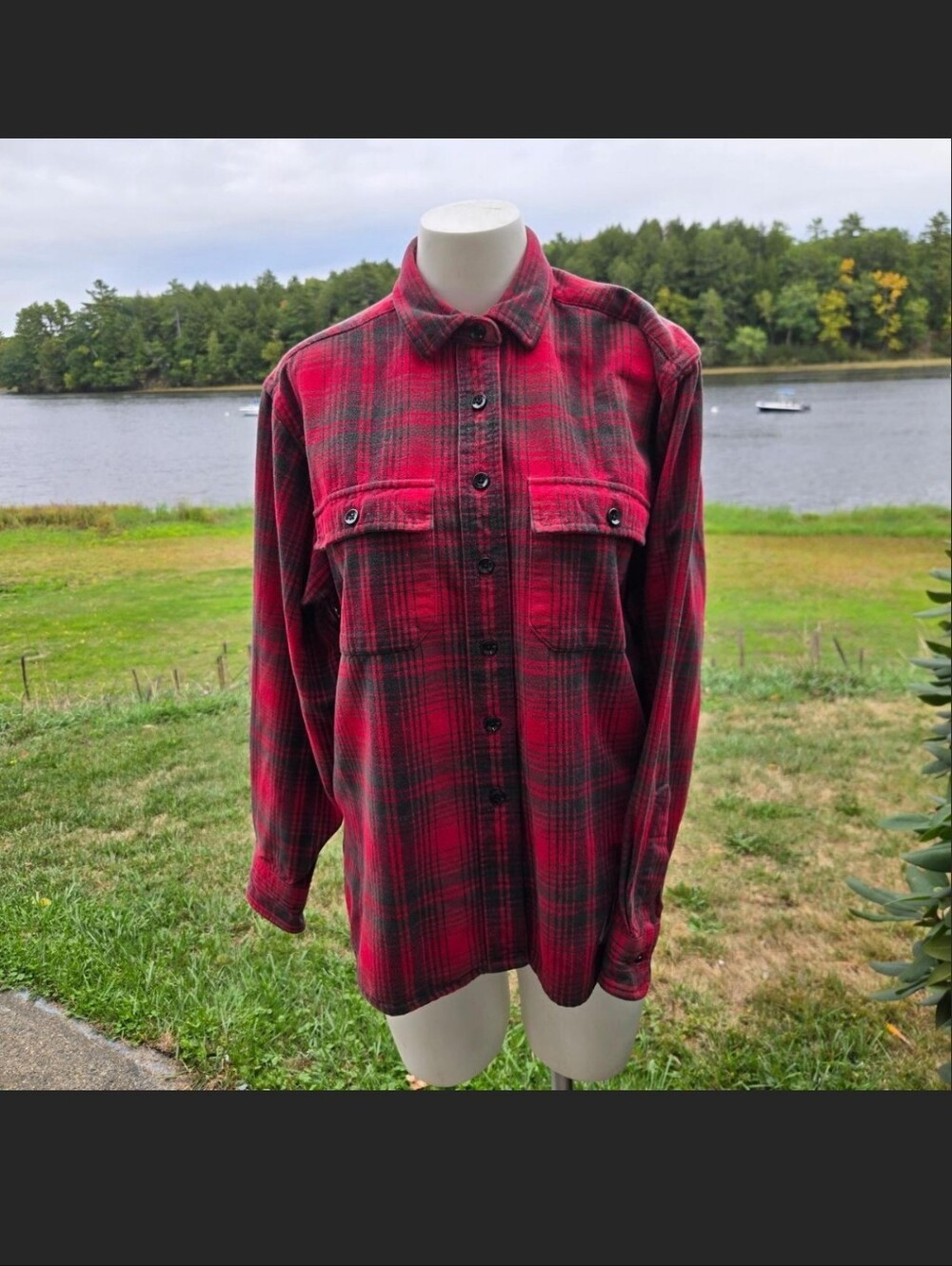 Vintage L.L. Bean Red Black Buffalo Plaid Chamois Shirt Womens USa
